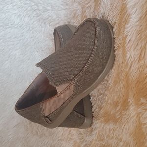 Boy's Slip On Canvas Crocs, size 1